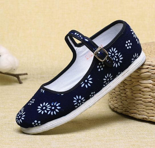 Handmade women’s cloth shoes