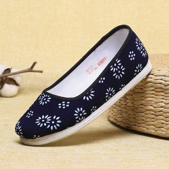 Handmade women’s cloth shoes
